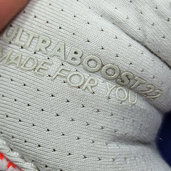 Adidas Ultraboost 2022 Running Shoes Womens 9.5 White Mesh Light wear - Picture 11 of 12
